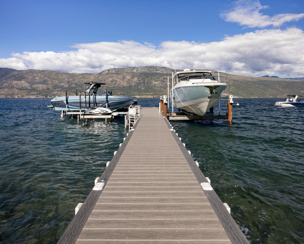 MS_CAN_AUG2022_RES_VisionCathedralStoneSmokeyGrey_006_preview