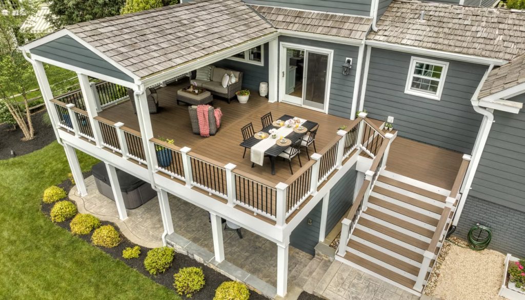 trn-leesburg-004-sr-trn-railing-wt-cocktail-stairs-table-wide-aerial_Large