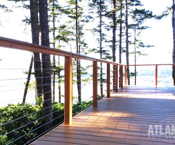Cable-Railing-on-a-Large-Deck