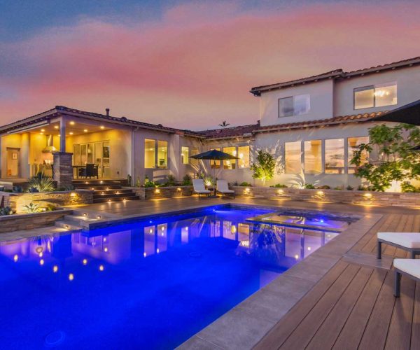 TimberTech-Pecan-Legacy-Collection-PRO-Decking-inspiration-gallery-1