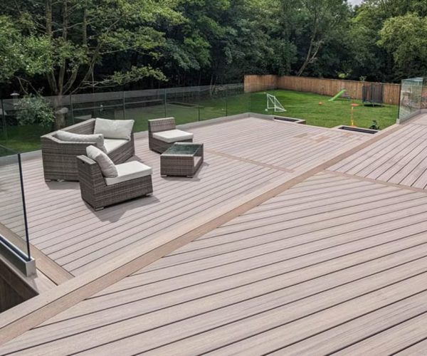 enh-jr-tolley-002-rh-ts-uk-deck-multilevel_Large